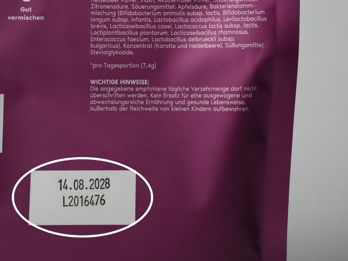 Packungsrückseite von Lila Leben mit markierter Chargennummer